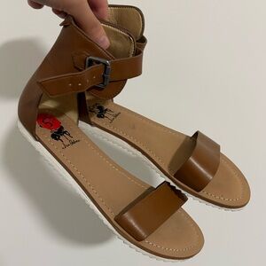 Circus by Sam Edelman‎ Sloan Tan Flats Summer Sandals Women's Size 5.5